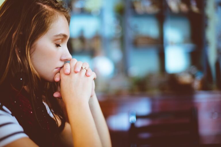 Photo Meditating woman