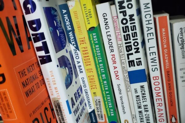 Photo The Only Investment Guide Youll Ever Need by Andrew Tobias