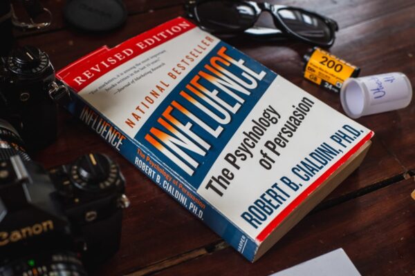 Photo "Influence: Science and Practice by Robert B Cialdini"