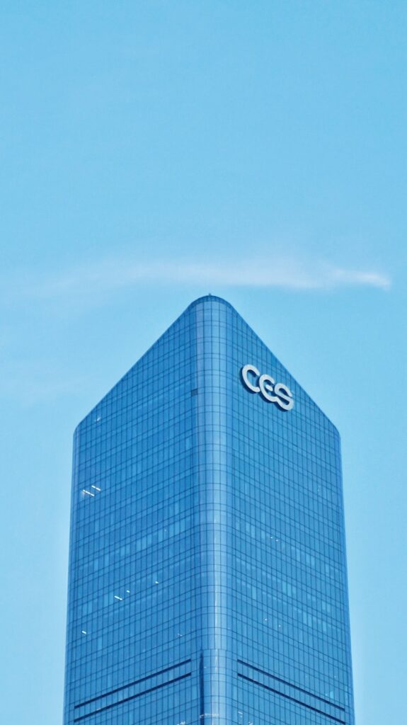 Photo "CEO Excellence by Carolyn Dewar"