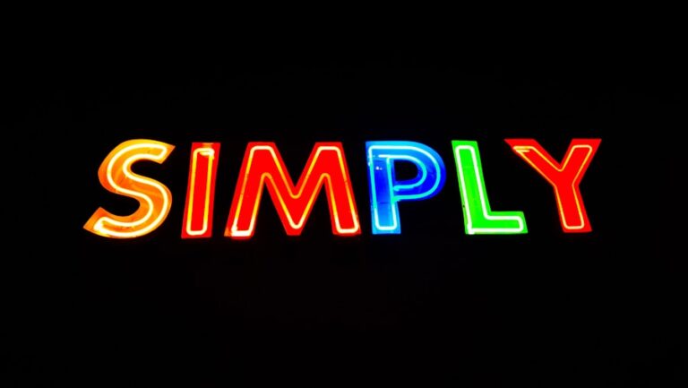 Photo "Marketing Made Simple by Donald Miller and JJ Peterson"