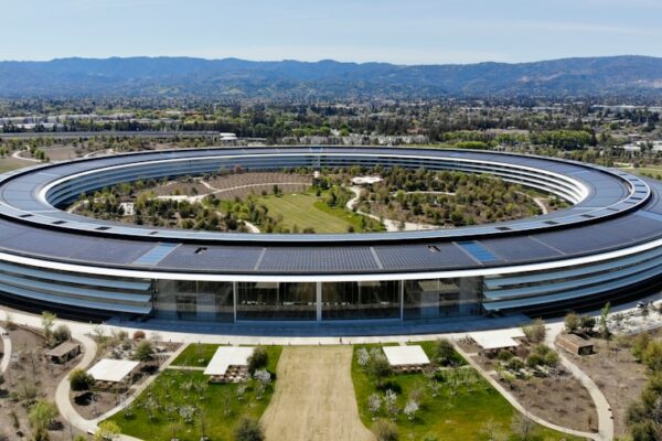 Photo "Build by Tony Fadell"