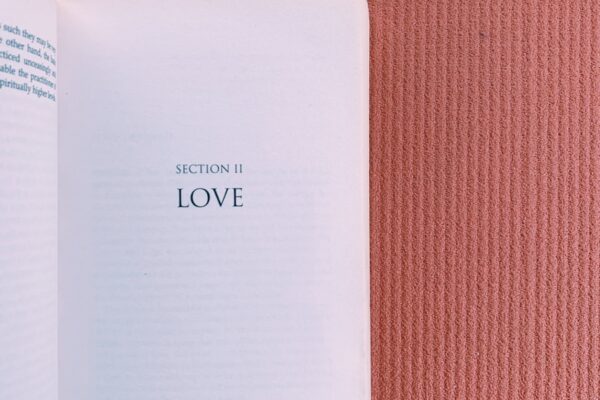 Photo The 5 Love Languages by Gary Chapman