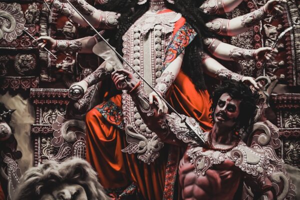 Photo "Empire of Pain by Patrick Radden Keefe"