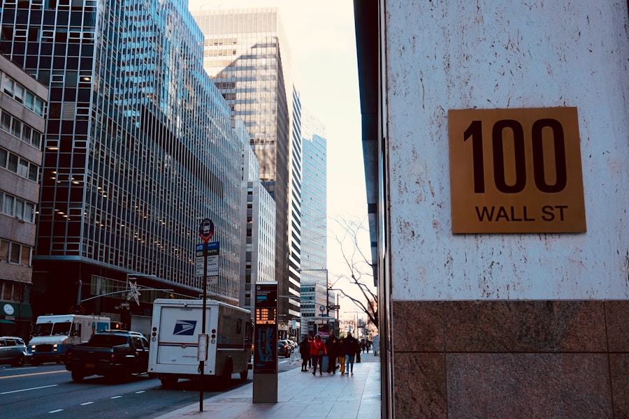 Photo "A Random Walk Down Wall Street written by Burton G Malkiel"