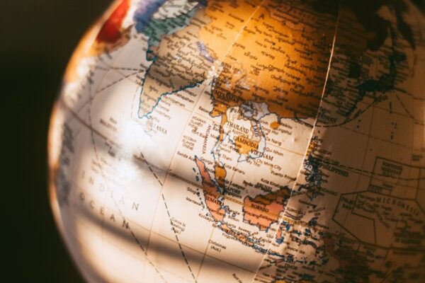 Photo International Relations: A Very Short Introduction by Paul Wilkinson