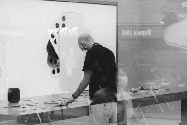 Photo "Brand Gap by Marty Neumeier"