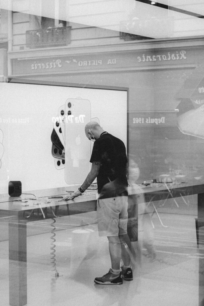 Photo "Brand Gap by Marty Neumeier"