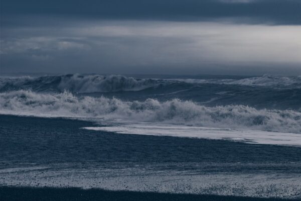 Photo Raging waves