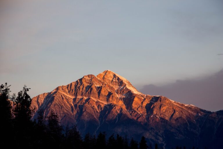 Photo Mountain peak