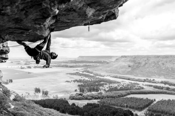 Photo Rock climbing