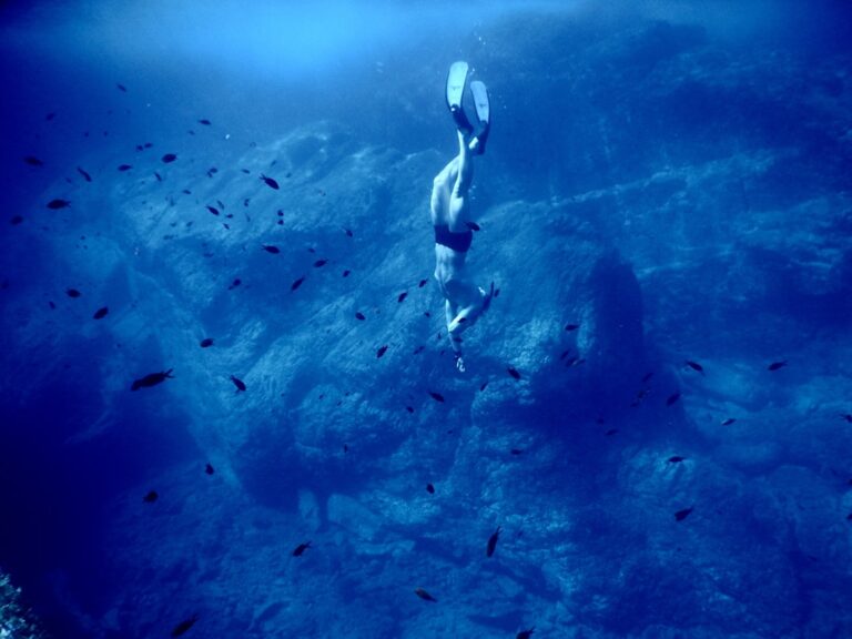 Photo Deep sea diving