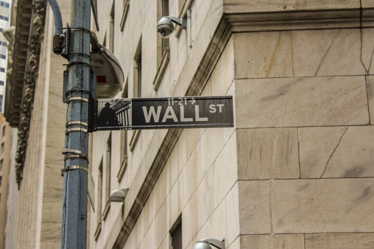 Photo Wall Street