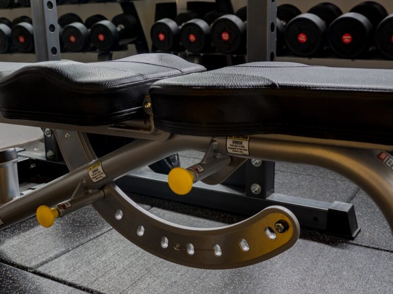 Photo Weightlifting equipment