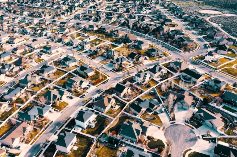 Photo Suburban neighborhood