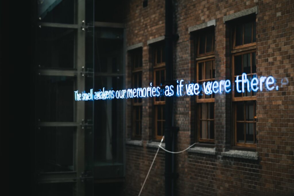 Photo Wild Truth