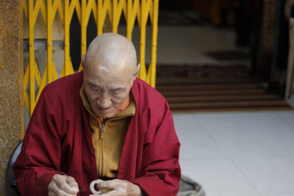 Photo Tibetan Monk