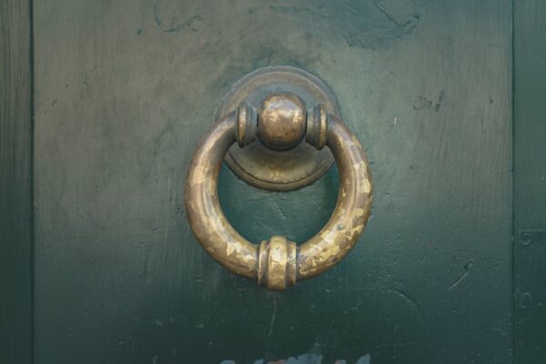 Photo Defensive Security Handbook
