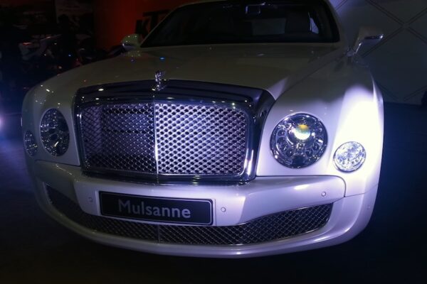 Photo Millionaire Fastlane