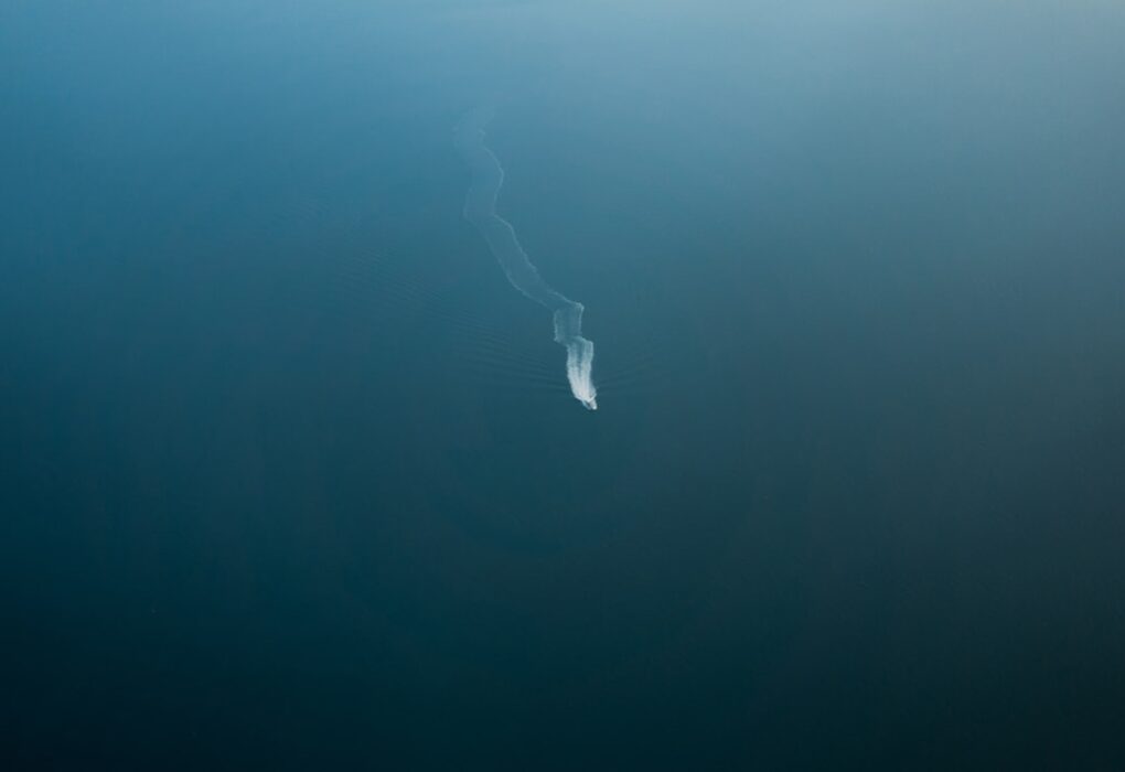 Photo Invisible Influence