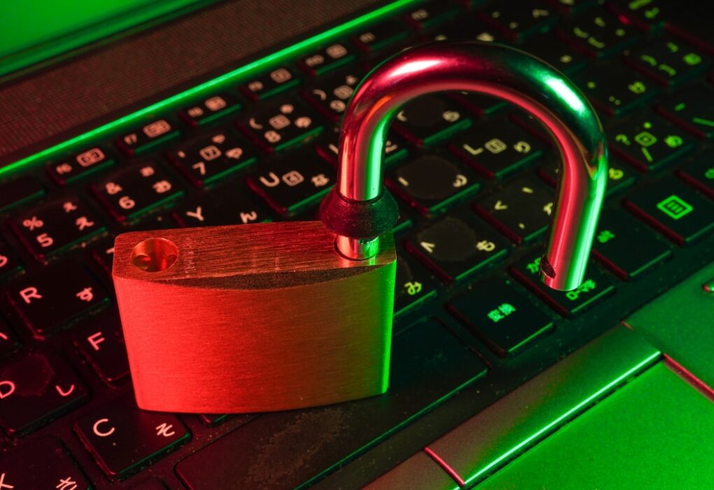 Photo Security Analysis