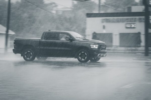 Photo Racing in the Rain