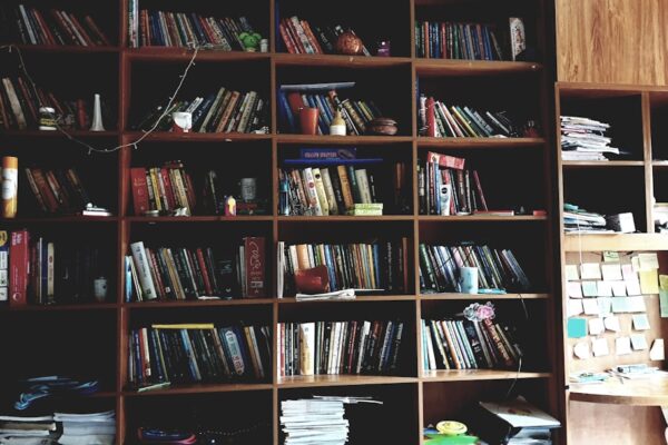 Photo Unpacking My Library