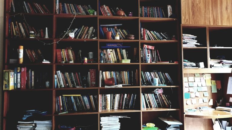Photo Unpacking My Library