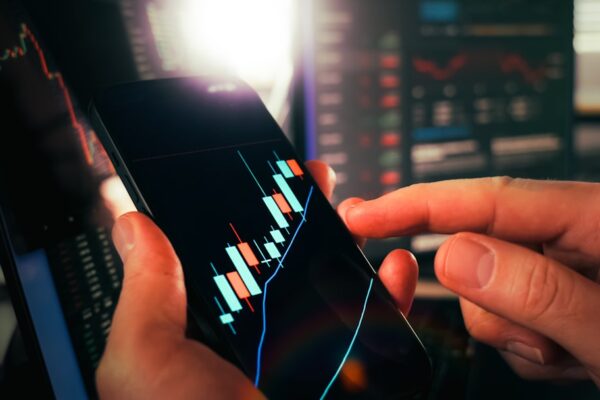 Photo Economics of Growth
