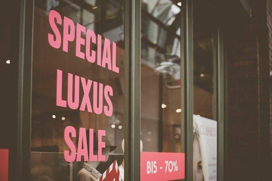 Photo Closing Deals Smoothly