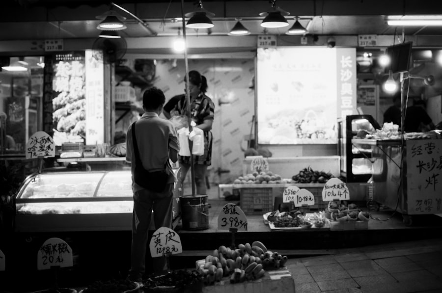 Photo Attention Merchants