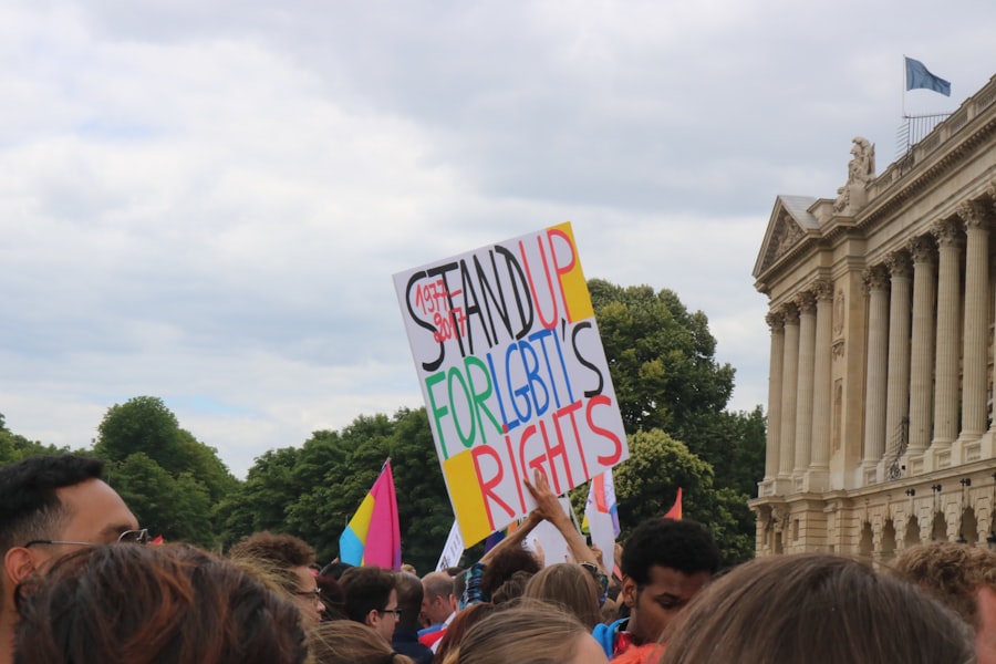 Photo Economics of Human Rights